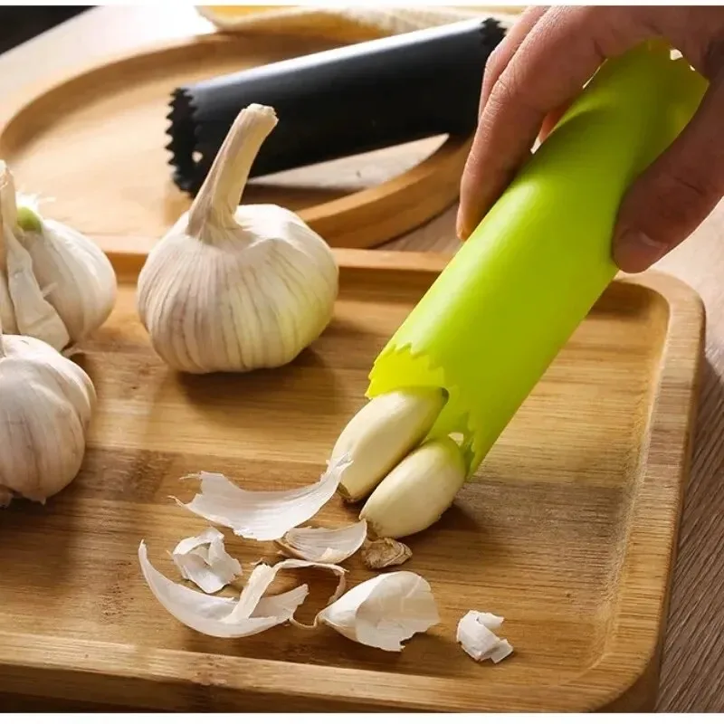 Kitchen Gadgets Youtube - ที่ปอกกระเทียมแบบหลอด ที่ปอกกระเทียมซิลิโคน ปอกกระเทียมง่าย ใช้งานง่าย อุปกรณ์ครัวที่มีประโยชน์ ปลอดสารพิษ
