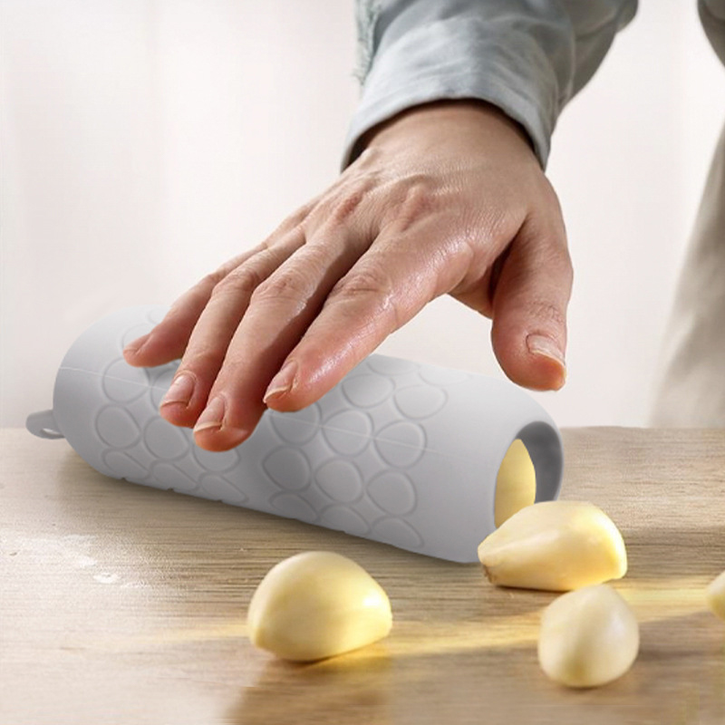 Kitchen Gadgets Youtube - ที่ปอกกระเทียมแบบหลอดซิลิโคน ปอกเปลือกกระเทียมได้อย่างรวดเร็ว ที่ปอกเปลือกกระเทียมขนาดเล็ก อุปกรณ์ครัวสำหรับทำอาหาร เครื่องมือครัว